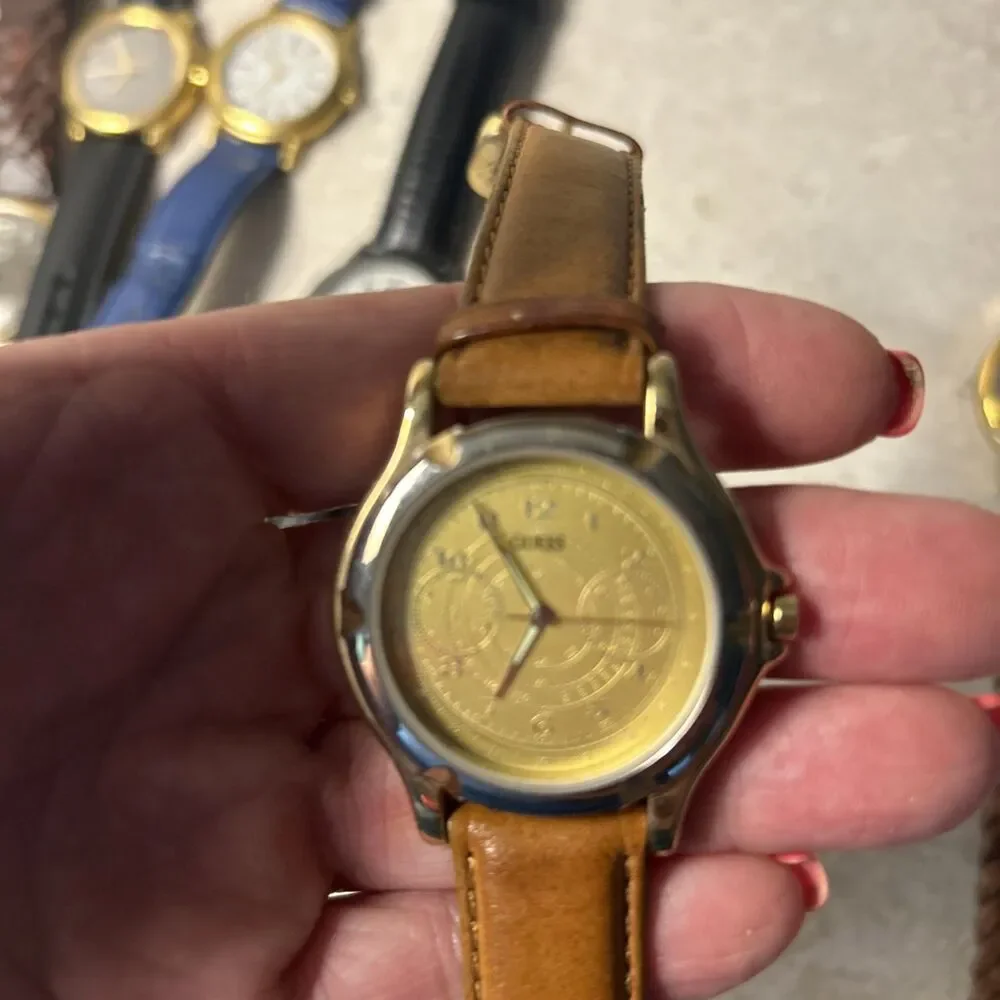 Vintage Guess Watch Lot of 9 Guess Womens Leather Bands Working New Batteries